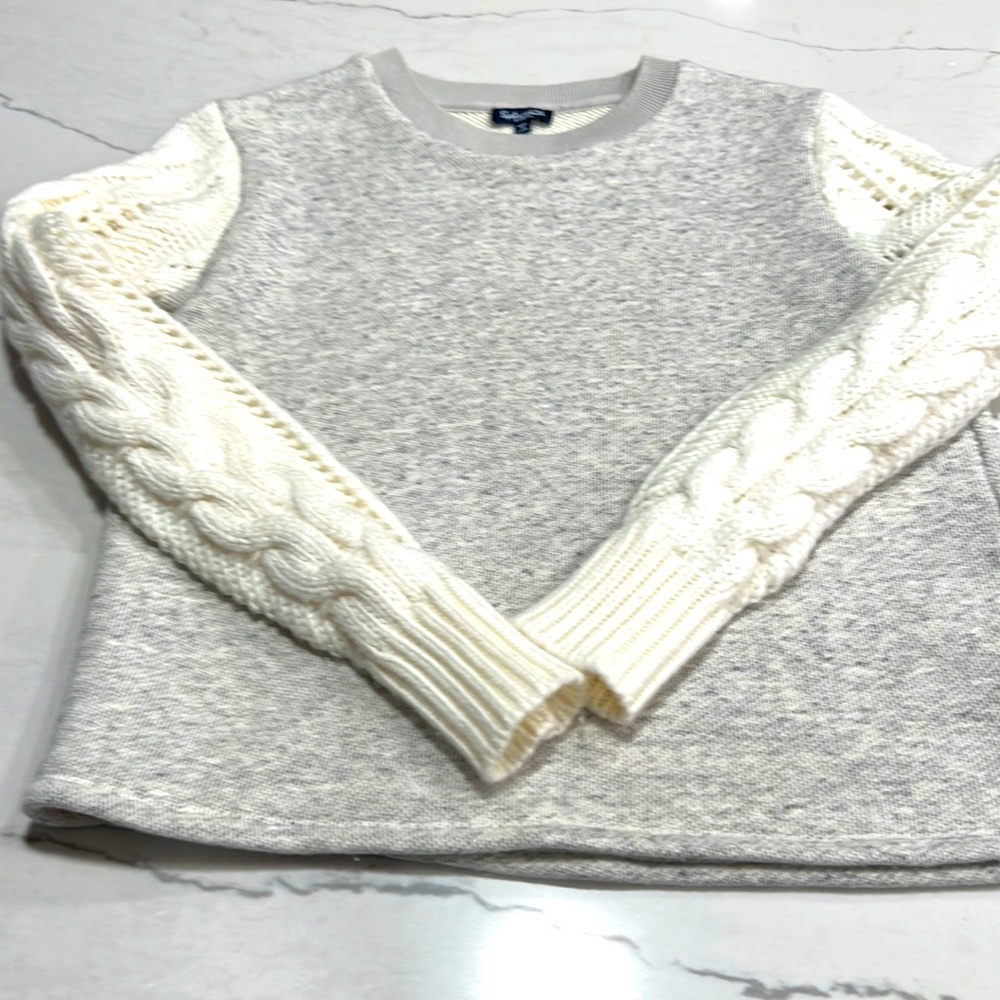Splendid gray & cream long sleeve sweater size XS